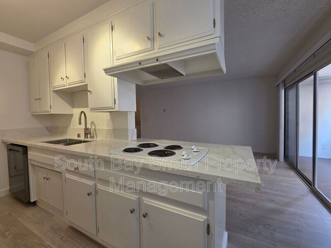 Building Photo - 8710 Delgany Ave