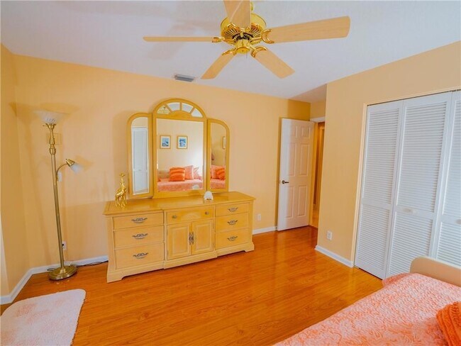 Building Photo - 20107 Ocean Key Dr