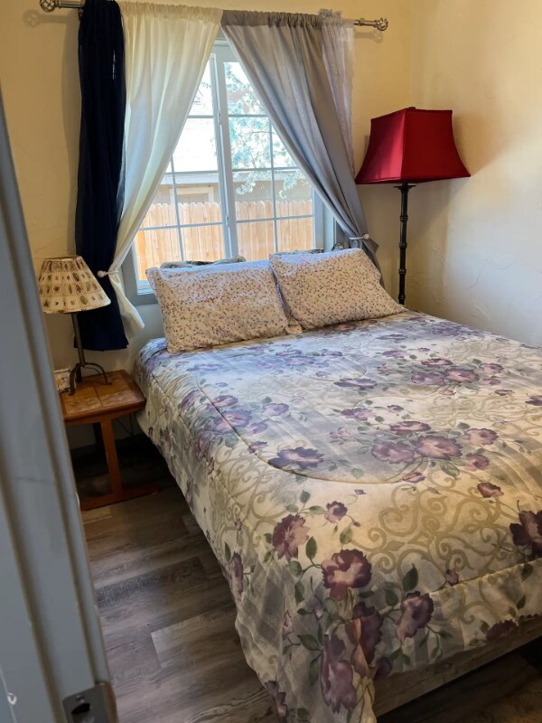 Building Photo - 1328 W Pikes Peak Ave