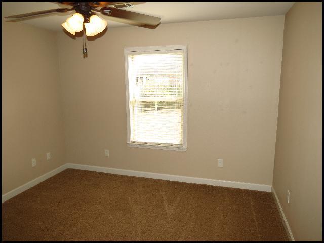 Building Photo - 1005 Puritan Dr