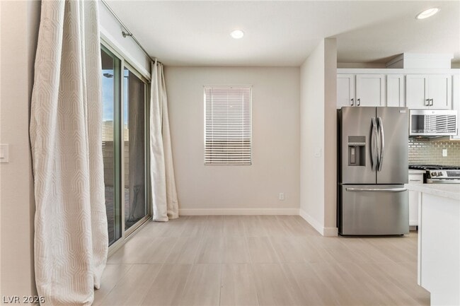 Building Photo - 11676 Golden Oriole Ave