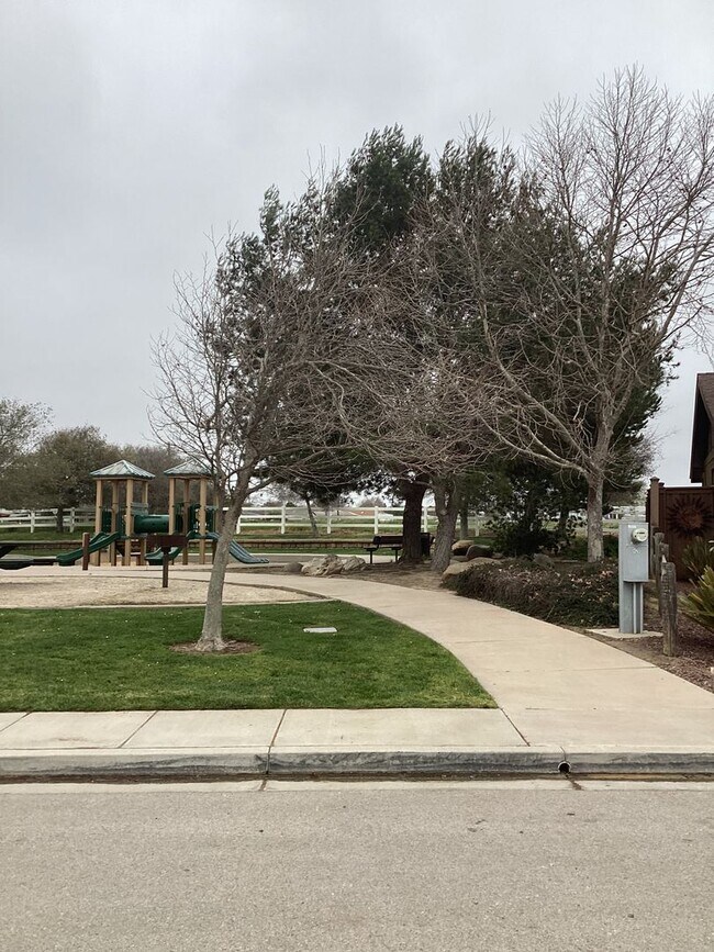 Building Photo - Beautiful Single Story Home in Old Orcutt's Stone Gate Development with easy access to VSFB
