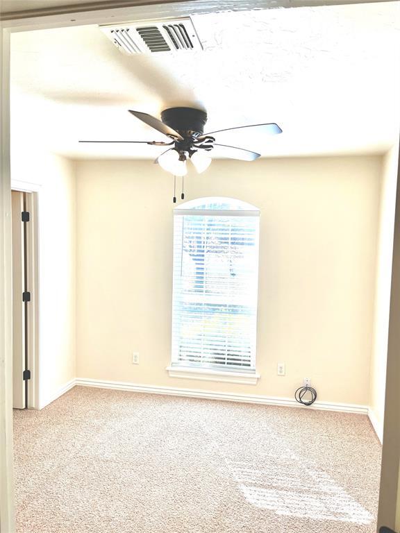 Building Photo - 929 Eagle Cliff Dr