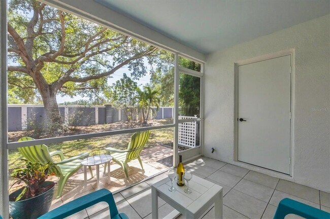 Building Photo - 4688 Sabal Key Dr