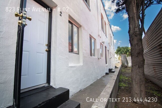 Primary Photo - 823 N Flint Ave