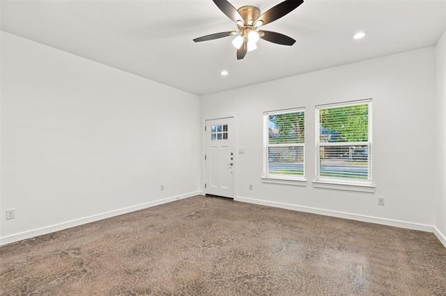 Building Photo - 104 E Forest Ave