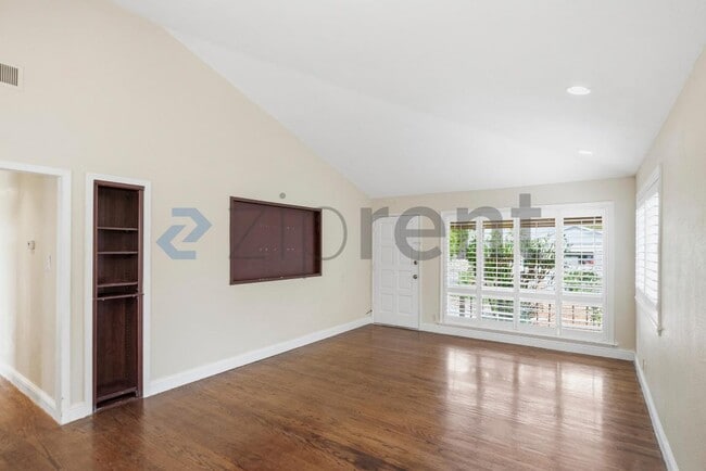 Building Photo - 2689 Limerick Rd