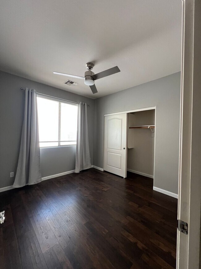 Building Photo - Gorgeous, upgraded home with a sparkling p...