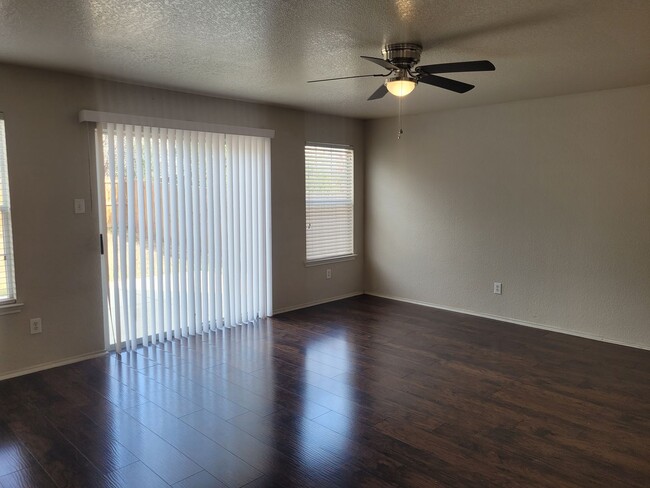 Building Photo - Beautiful 4Bd Culebra/1604