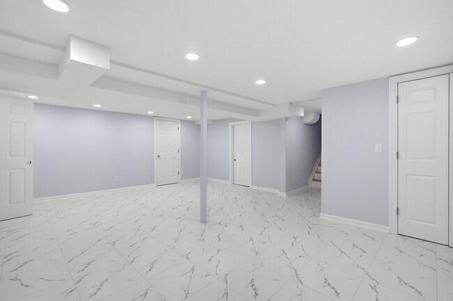 Building Photo - 39 Hilltop Rd