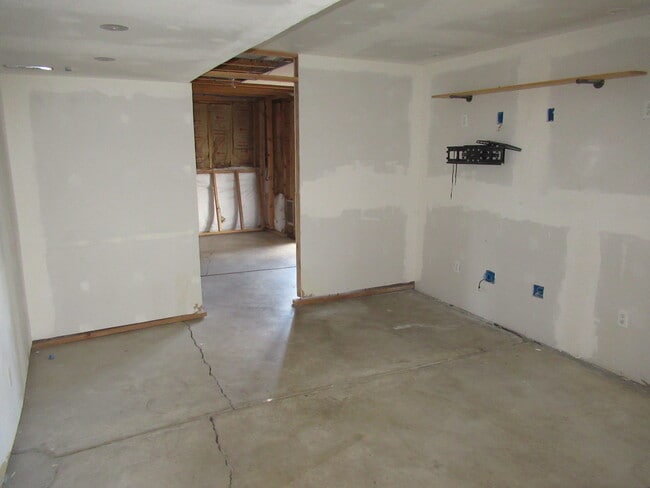 Building Photo - 7601 Duck Hawk Pl