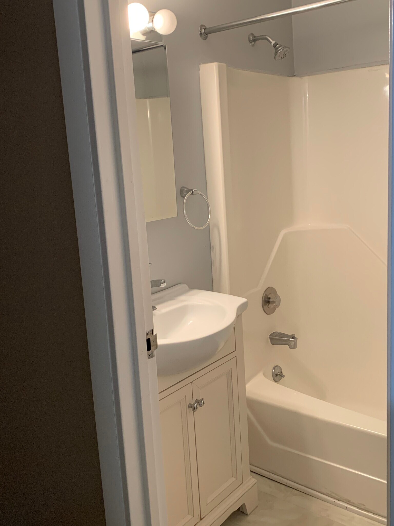 Building Photo - 231 Canal Park Dr