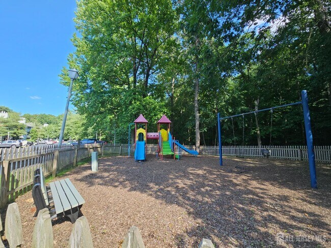Building Photo - 2809 Ridgefield Ct