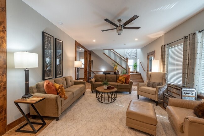 Building Photo - Brand New Home Located in the Heart of Winter Park!