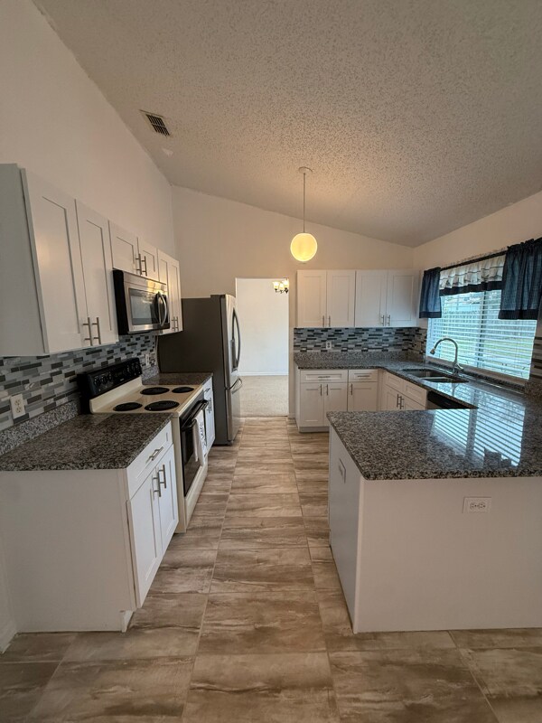 Building Photo - 6837 Woodgrain Ct