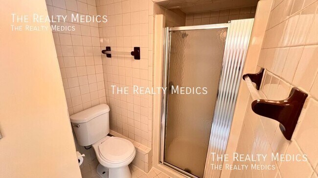 Building Photo - 1807 N Park Ave