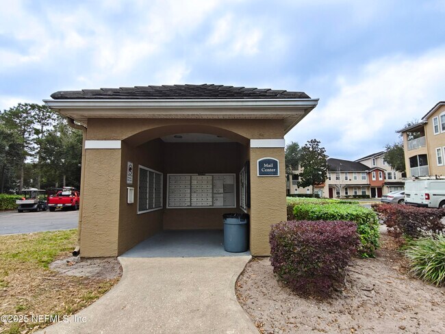 Building Photo - 10075 GATE N Pky