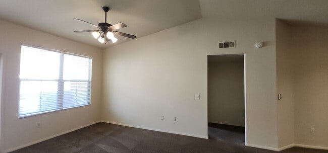 Building Photo - Fantastic 2Bed/2Bath Condo in Southwest Area