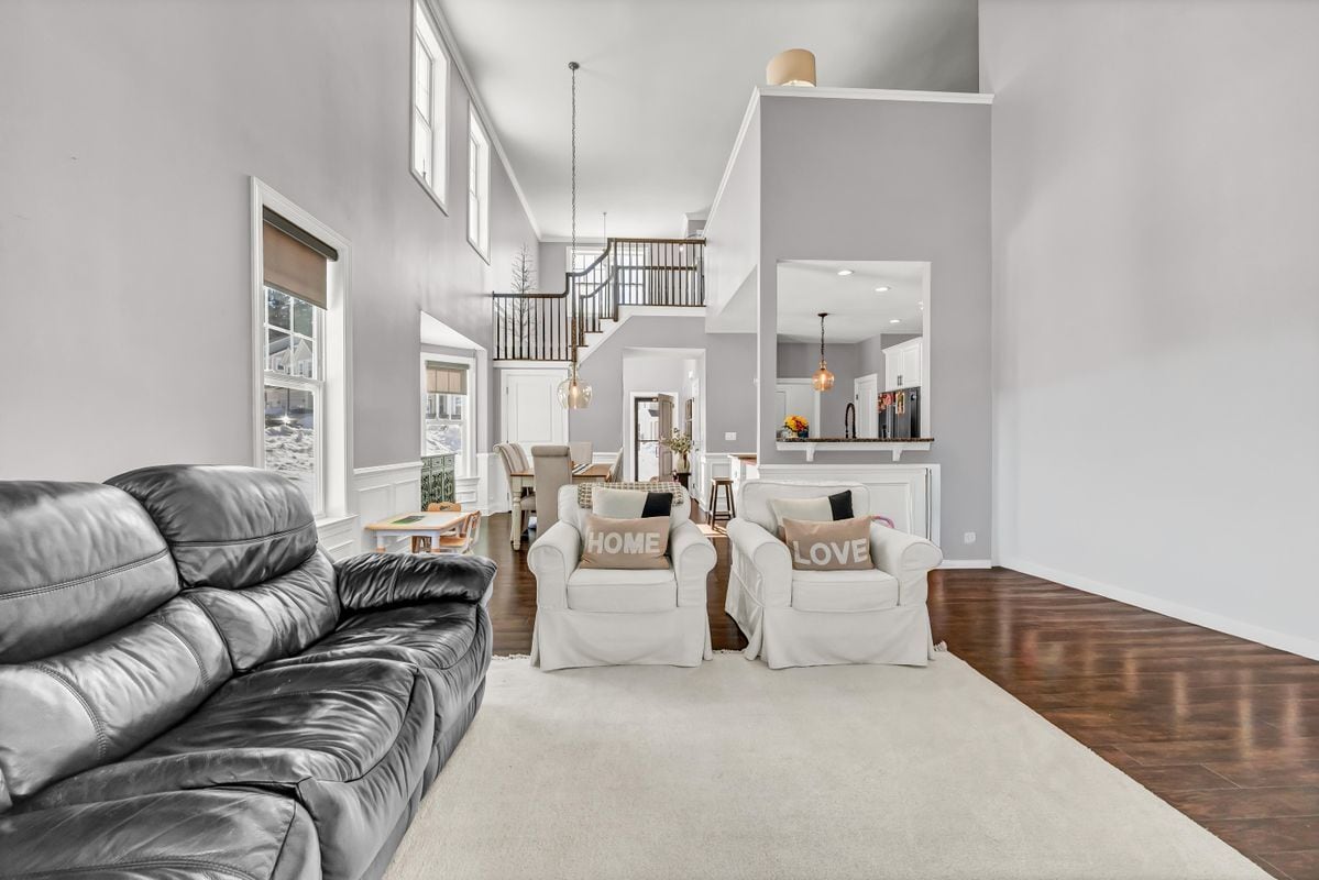 Building Photo - 8 Highridge Rd