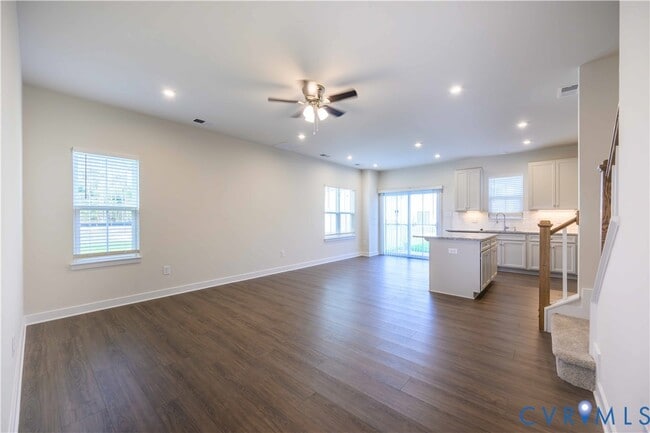 Building Photo - 10660 Wrexham Townes Vw