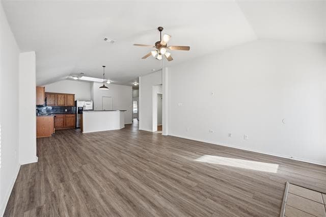 Building Photo - 518 Niagara Falls Dr