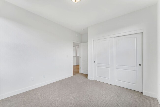 Building Photo - Panoramic views of the valley with a modern updated home!