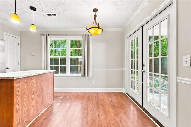 Building Photo - 225 Osmanthus Way