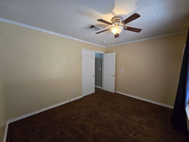 Building Photo - Don’t wait for summer, your pool home is ready now!!! 4 Bedroom, NW Las Vegas