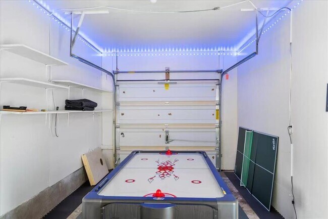 Building Photo - 3007 Burning Oak Dr