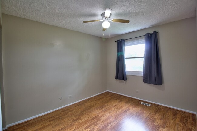 Building Photo - 3327 Allspice Ct