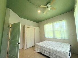 Building Photo - 14-3559 Hilo Ln