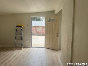 Building Photo - 631 E Mistletoe