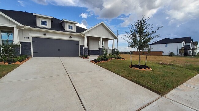 Building Photo - 2331 Birch View Ln