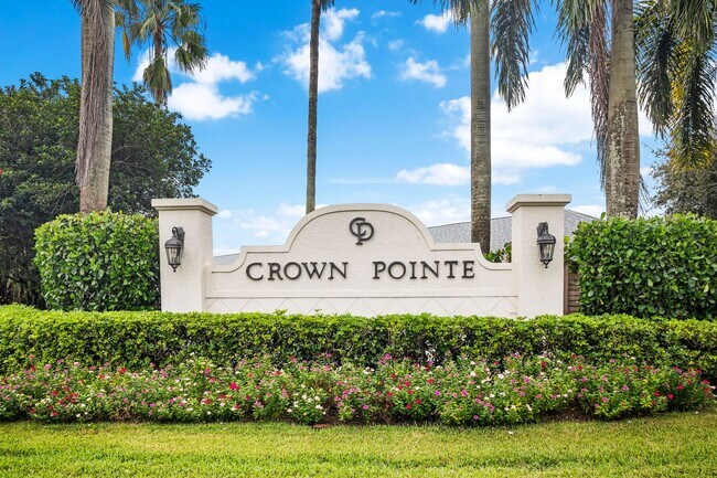 Building Photo - ** CROWN POINTE SHORES ** 2 BED + DEN / 2 BATH - GARAGE - TURNKEY FURNISHED - ANNUAL RENTAL