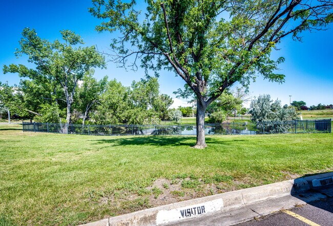 Building Photo - 17004 E Tennessee Dr