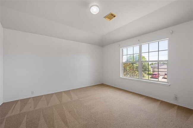 Building Photo - 14716 Lantern Dr
