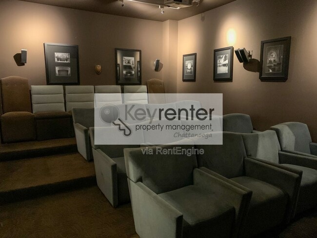 Building Photo - 1131 Stringers Ridge Rd