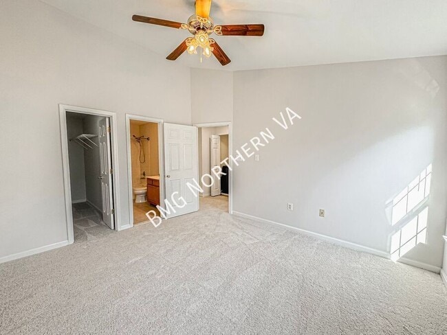 Building Photo - 4647 Flatlick Branch Dr