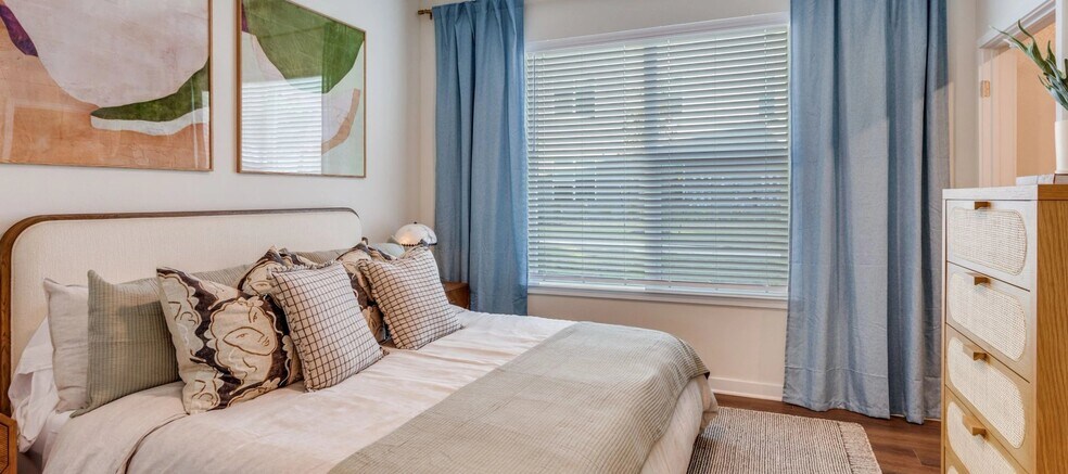 Building Photo - 8153 Beaver Dm St