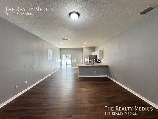 Building Photo - 1999 Marshall St