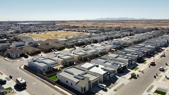 Building Photo - 12360 Desert Wolf Ave