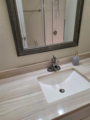 Building Photo - 1786 Lago Vista