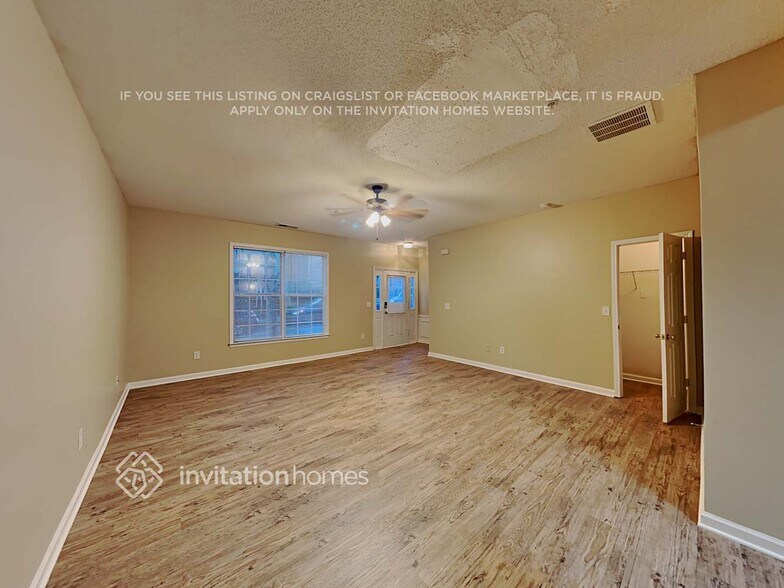 Building Photo - 151 Riverstone Commons Cir