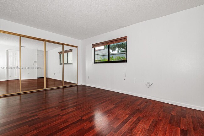 Building Photo - 4700 SW 67th Ave