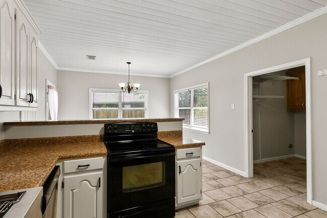 Building Photo - Lovely 3 bed / 2 bath Clear Creek Subdivision in Northport! Apply Today!