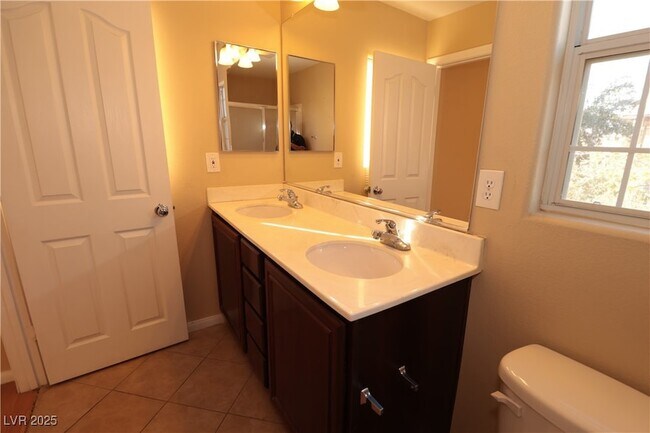 Building Photo - 5940 Feral Garden St