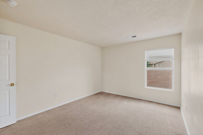 Building Photo - Spacious 5-Bedroom Home in Enchanted Hills – Rio Rancho