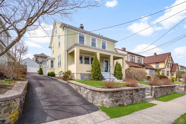 Building Photo - 70 Breckenridge Ave