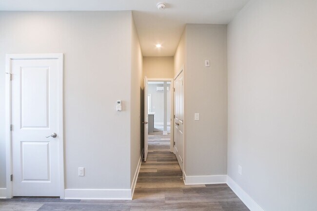 Building Photo - 1233 S 22nd St