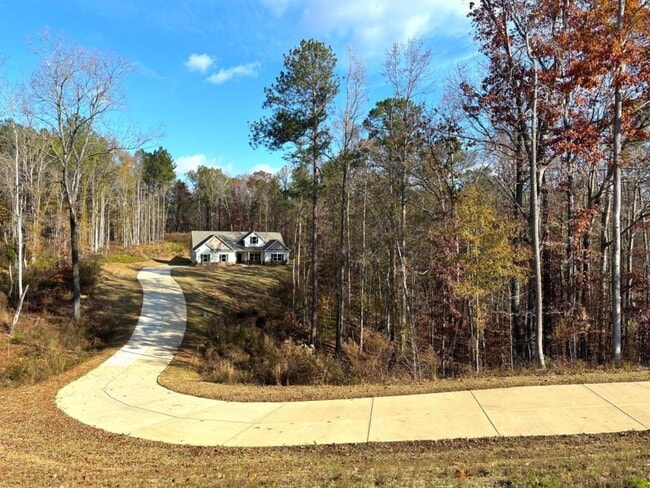 Building Photo - 55 Hawthorn Ln